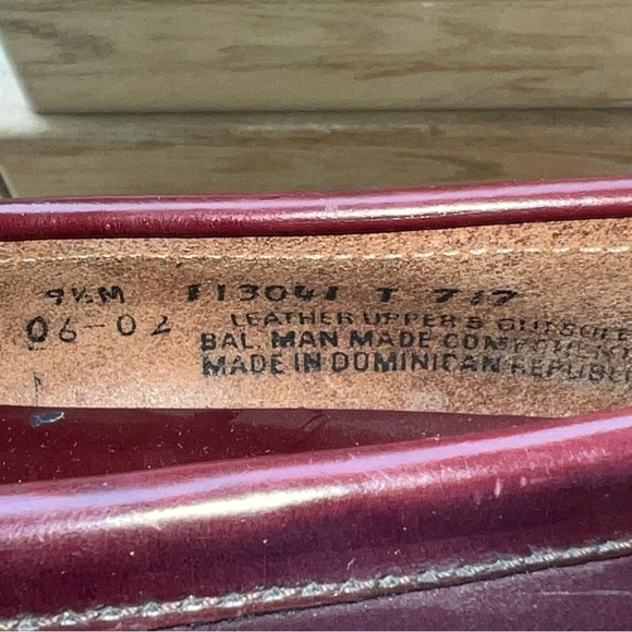 GH Bass & Co Penny Loafers Mens 9.5M Weejuns Wine Genuine Leather Shoes Slip-On - Picture 11 of 11